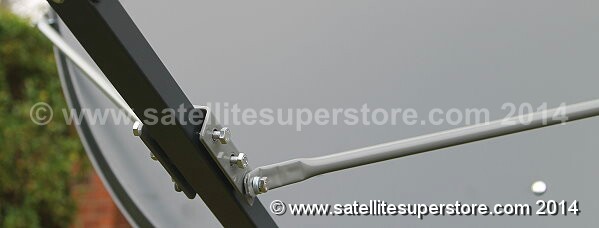 Primesat feed support arm side stabilisers